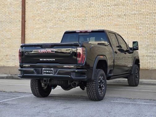 2025 GMC Sierra 2500 AT4