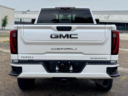 White Frost Tricoat 2024 GMC Sierra 2500 Denali Ultimate
