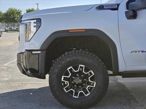 2025 GMC Sierra 2500 AT4