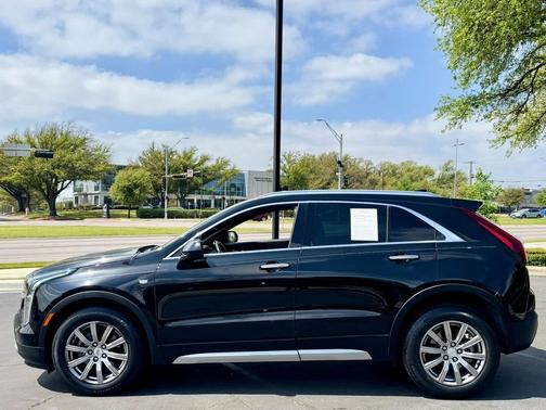 Stellar Black Metallic 2019 Cadillac XT4 Premium Luxury