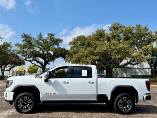 2021 GMC Sierra 2500 AT4