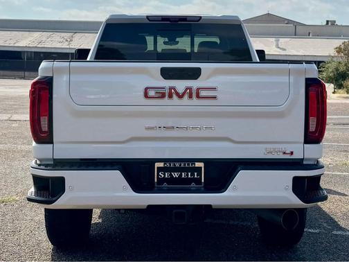 2021 GMC Sierra 2500 AT4