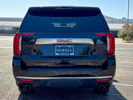 2022 GMC Yukon XL Denali