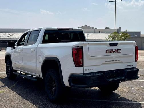 Summit White 2023 GMC Sierra 1500 AT4X