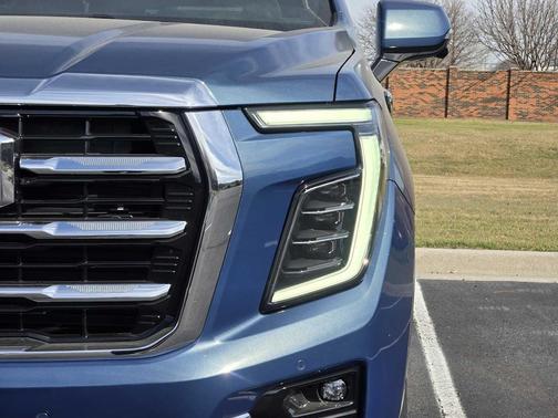 2026 GMC Yukon XL 4WD Elevation