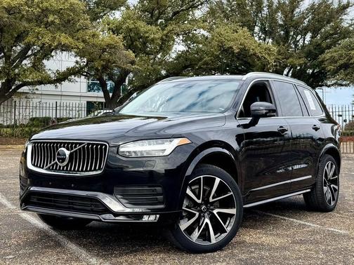 2020 Volvo XC90 T6 Momentum