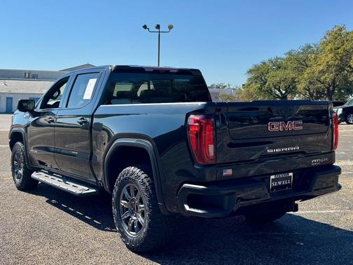 2023 GMC Sierra 1500 AT4X