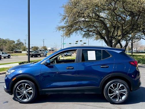 2022 Buick Encore GX Select