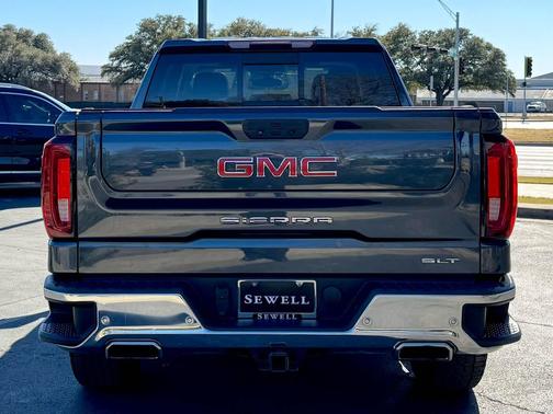 2022 GMC Sierra 1500 SLT