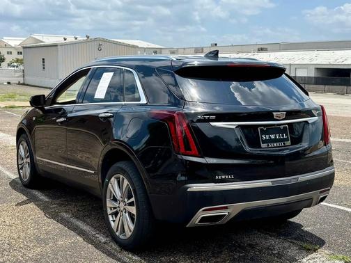 Stellar Black Metallic 2024 Cadillac XT5 Premium Luxury