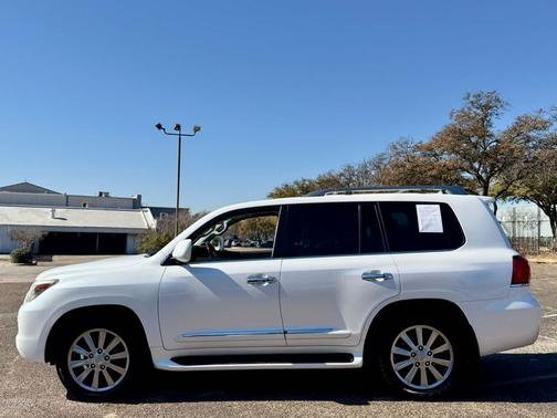 2011 Lexus LX 570 Base