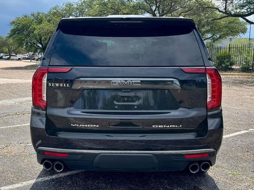 Midnight Blue Metallic 2023 GMC Yukon Denali Ultimate