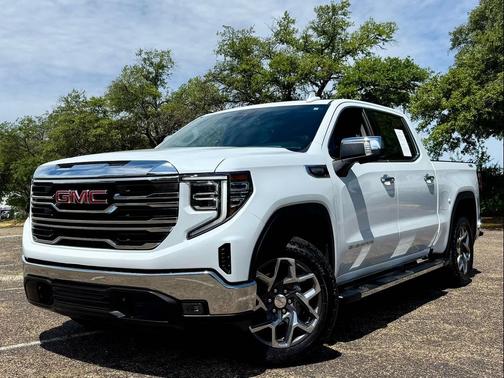 Glacier White Tricoat 2026 GMC Sierra 1500 SLT