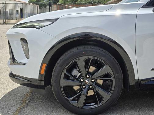 Iridescent White Tricoat 2026 Buick Envision Sport Touring AWD