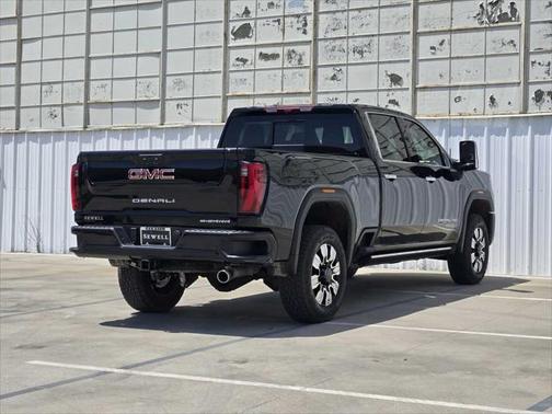 2025 GMC Sierra 2500 Denali