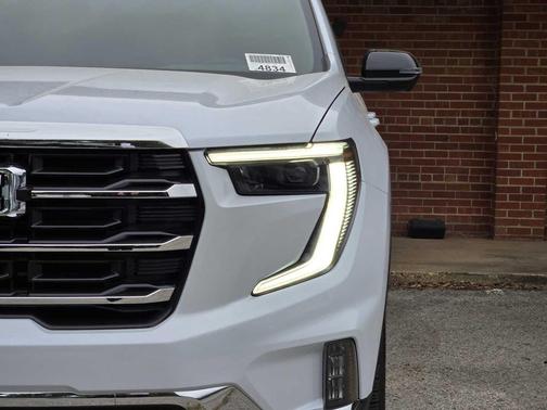 Glacier White Tricoat 2026 GMC Acadia Elevation FWD