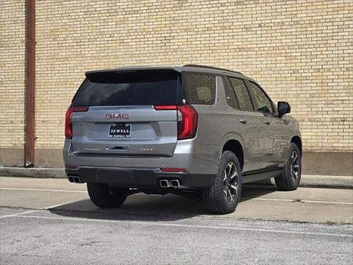 2025 GMC Yukon 4WD AT4