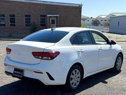 2023 Kia Rio LX