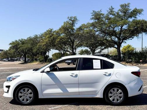 2023 Kia Rio LX