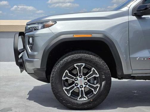 2025 GMC Canyon Base
