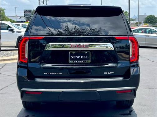 2022 GMC Yukon XL SLT