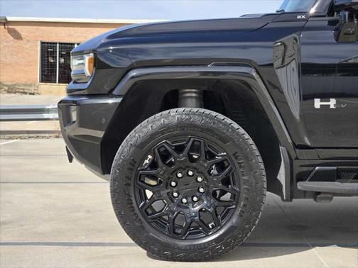 2025 GMC HUMMER EV SUV 2X