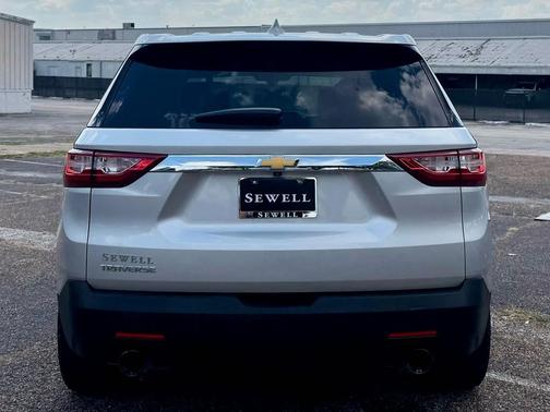 2021 Chevrolet Traverse LS