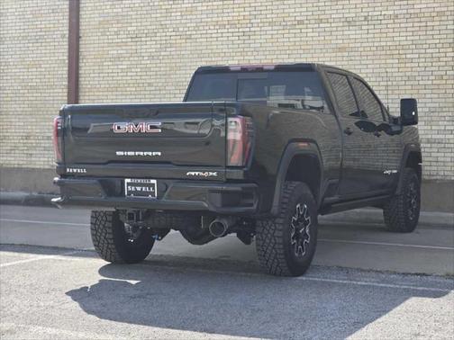 2025 GMC Sierra 2500 AT4