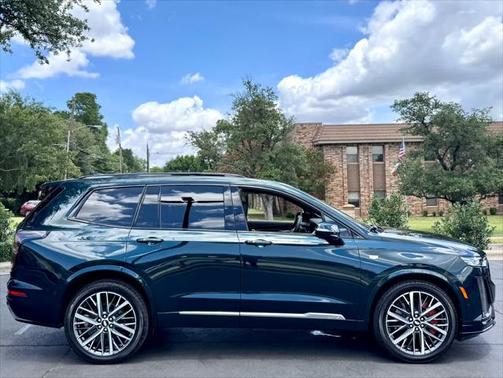 2024 Cadillac XT6 Sport AWD