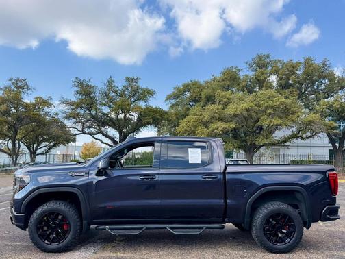2023 GMC Sierra 1500 AT4X