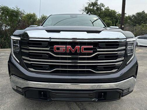 Onyx Black 2024 GMC Sierra 1500 SLT