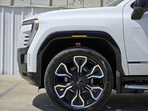 2025 GMC Sierra EV Extended Range Denali