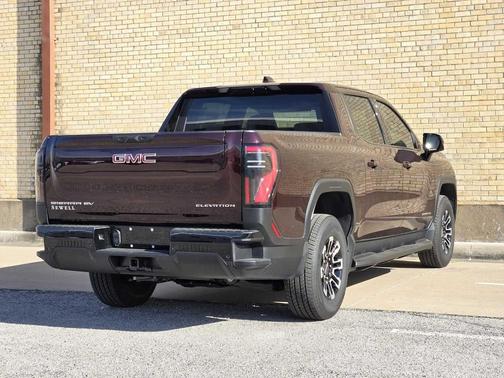 2026 GMC Sierra EV Extended Range Elevation