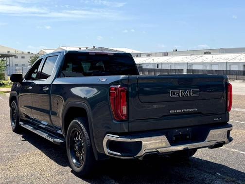 Dark Sky Metallic 2019 GMC Sierra 1500 SLT