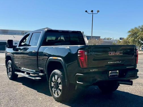 2024 GMC Sierra 2500 Denali
