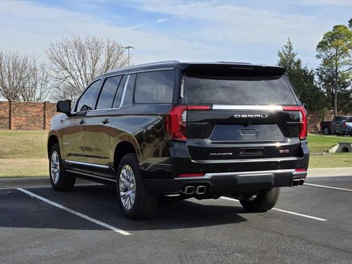 Onyx Black 2026 GMC Yukon XL Denali