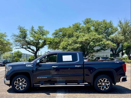 Titanium Rush Metallic 2023 GMC Sierra 1500 SLT
