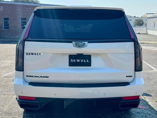 2023 Cadillac Escalade ESV Premium Luxury