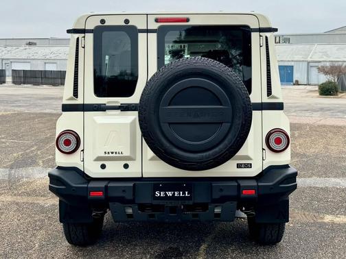 2024 INEOS Grenadier AWD