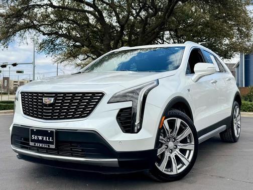 2022 Cadillac XT4 Premium Luxury