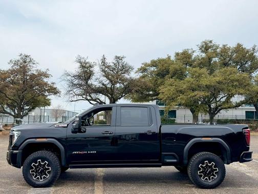 2025 GMC Sierra 2500 AT4X