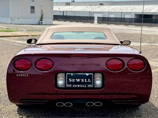 2003 Chevrolet Corvette Base