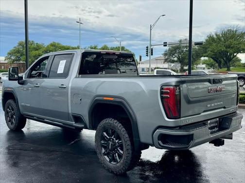 2024 GMC Sierra 2500 AT4