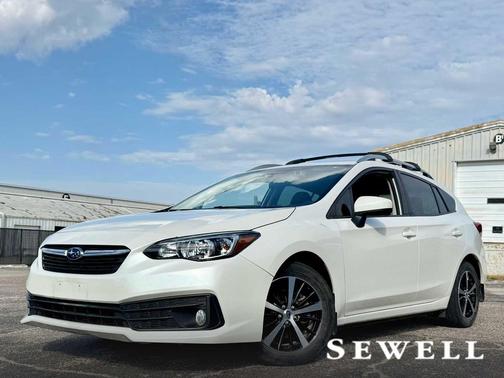 Crystal White Pearl 2022 Subaru Impreza Premium