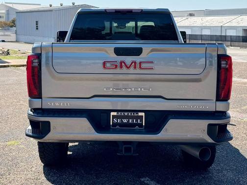 2024 GMC Sierra 2500 Denali