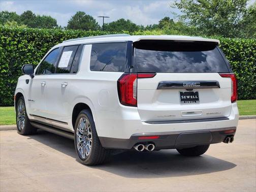 2023 GMC Yukon XL Denali Ultimate