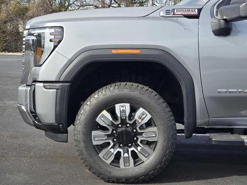 2026 GMC Sierra 2500 Denali