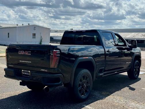 2024 GMC Sierra 2500 AT4