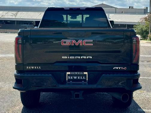 2024 GMC Sierra 2500 AT4