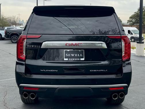 2023 GMC Yukon Denali